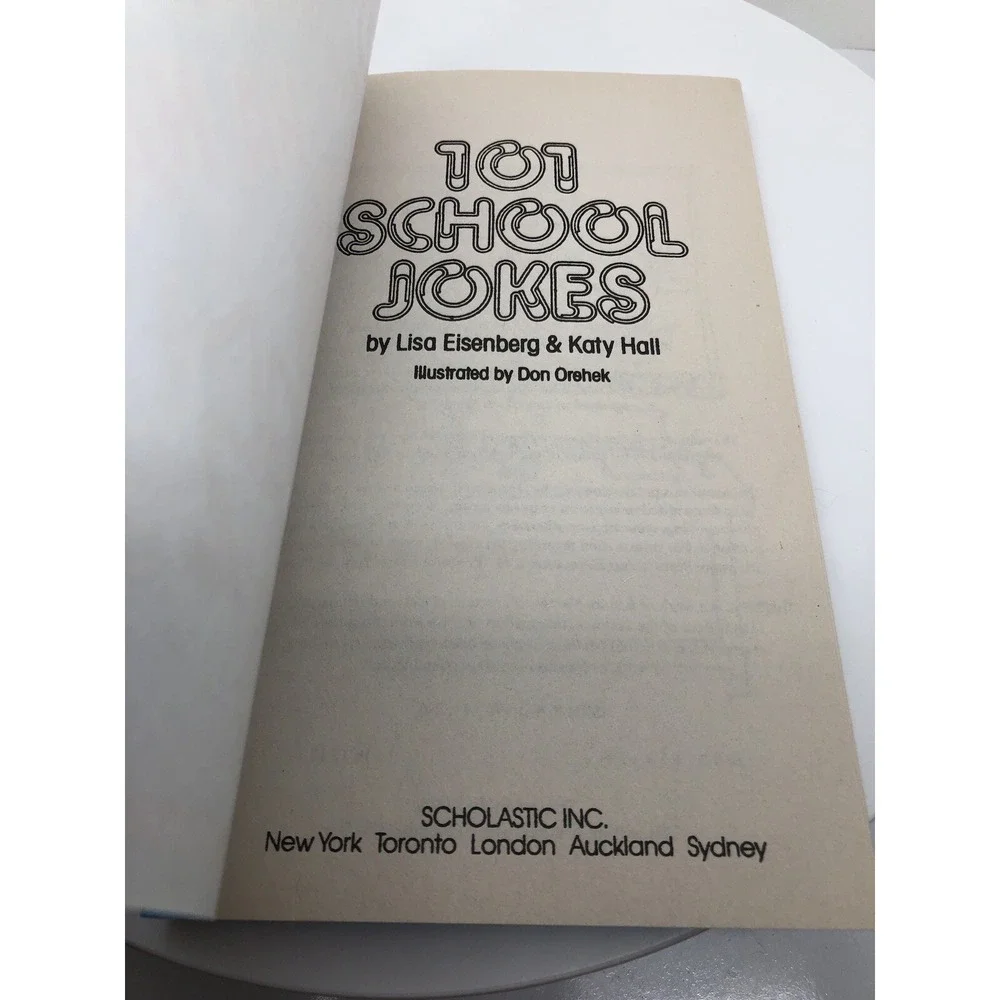 101 School Jokes Lisa Eisenberg & Katy Hall Paperback Funny Joke Book Scholastic